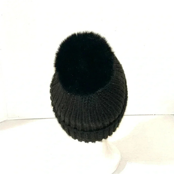 Steve Madden Knit Hat With Faux Fur Pom Pom Black Gorpcore Outdoors Winter - Picture 3 of 4